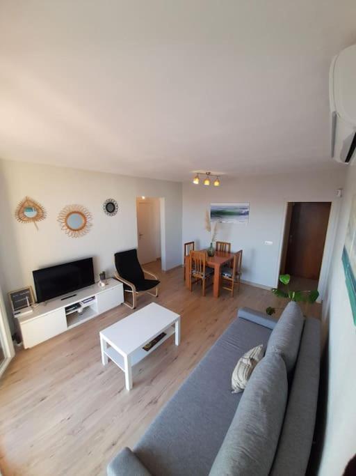 Precioso Apartamento En L'Hospitalet De L'Infant Exterior foto